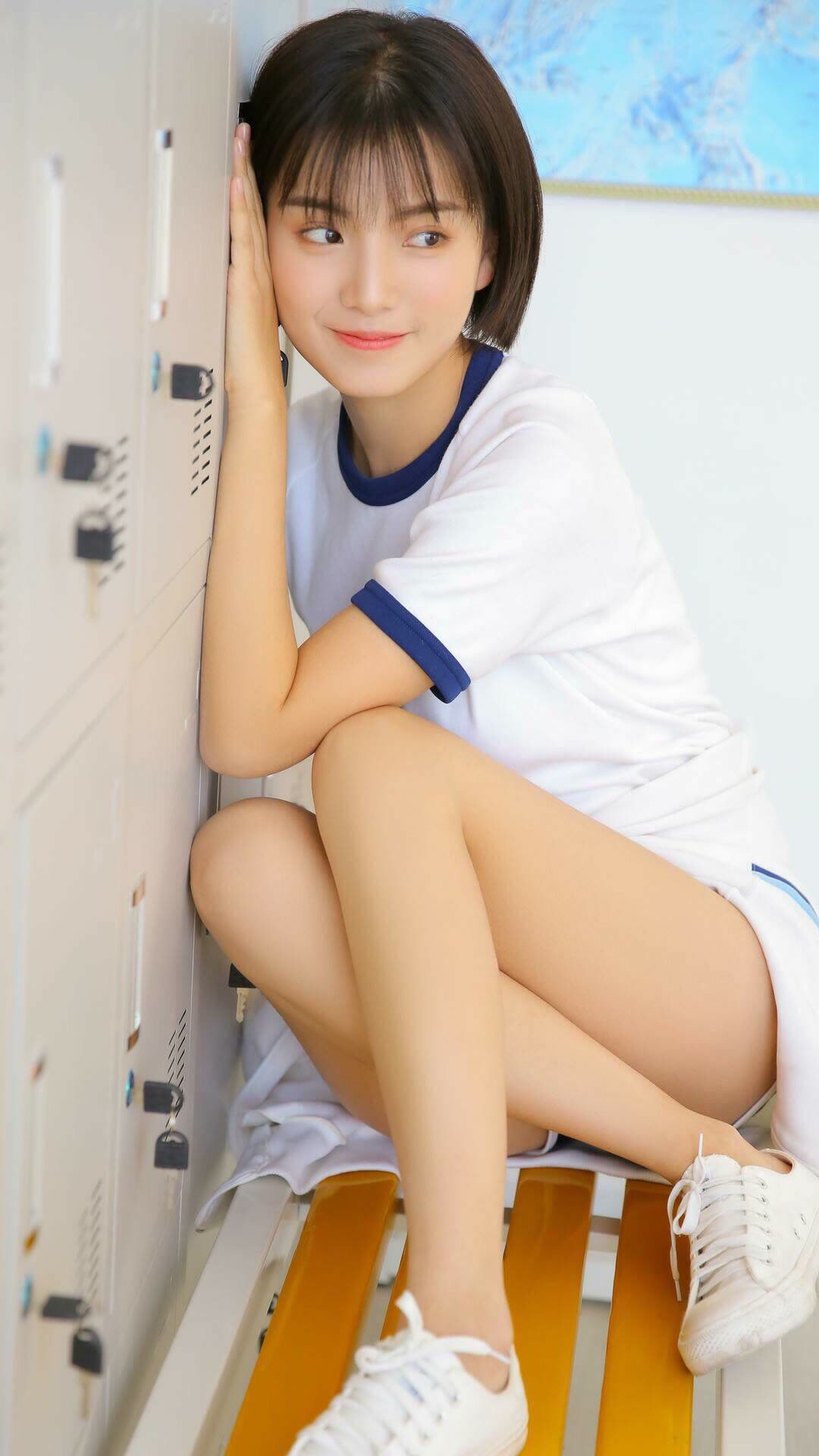 “战术较量:车队背后的智谋博弈”,车队阵型