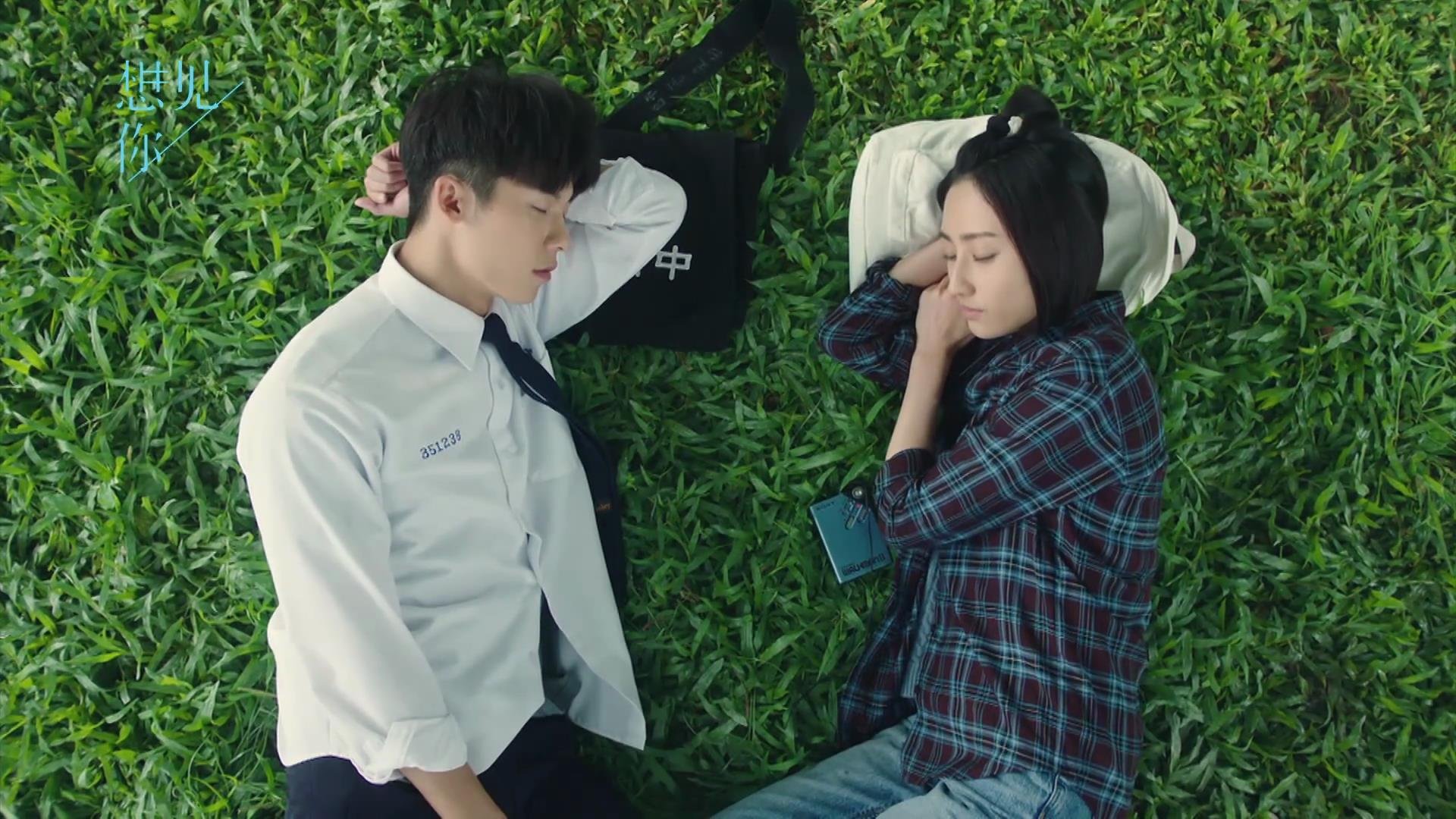 爱游戏综合娱乐-乡村迷你冰壶大赛，冰上古老运动的新魅力，冰壶小视频