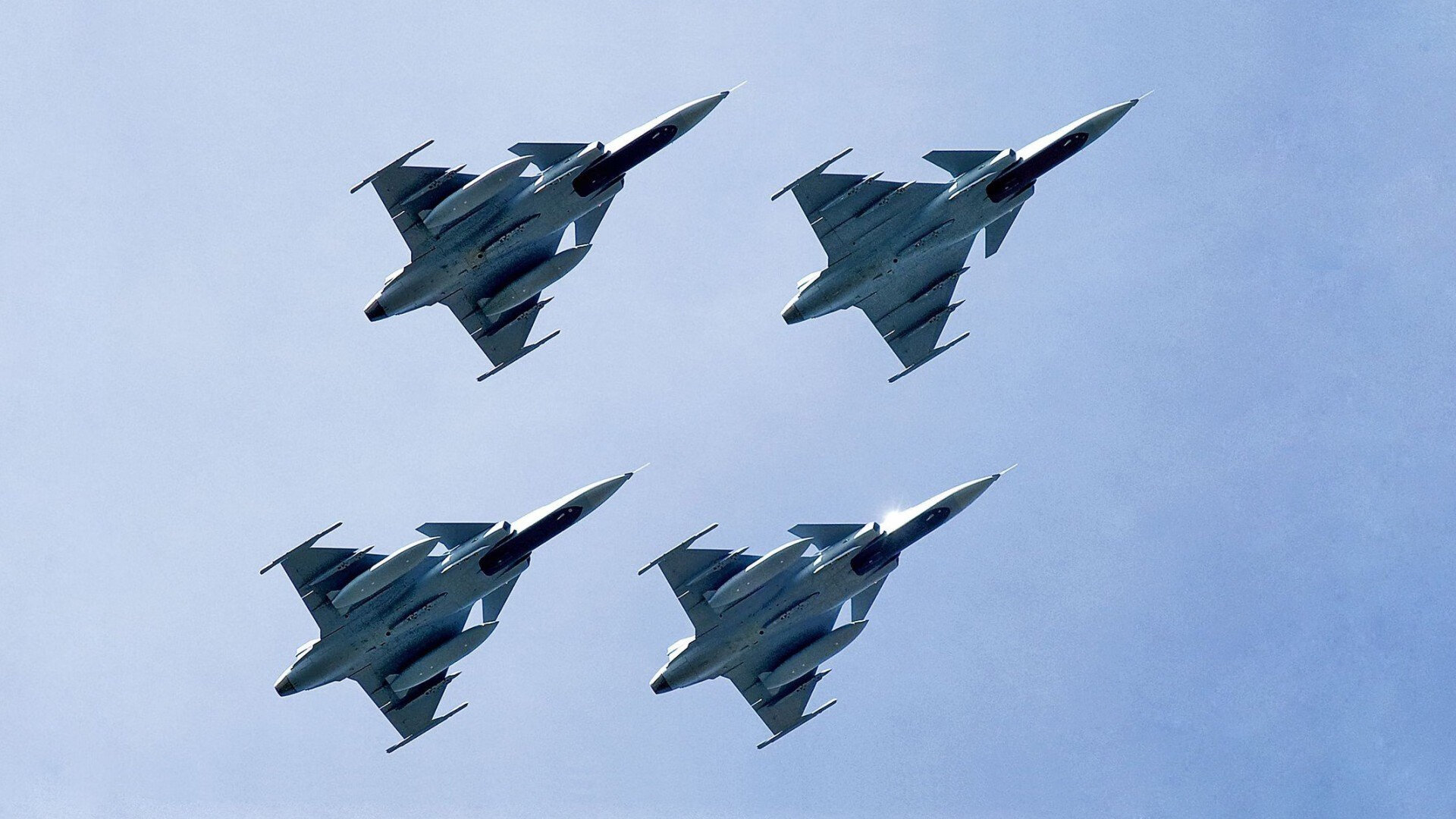 “世界游泳锦标赛:新加坡赛场上,游泳与水上芭蕾并肩竞技”